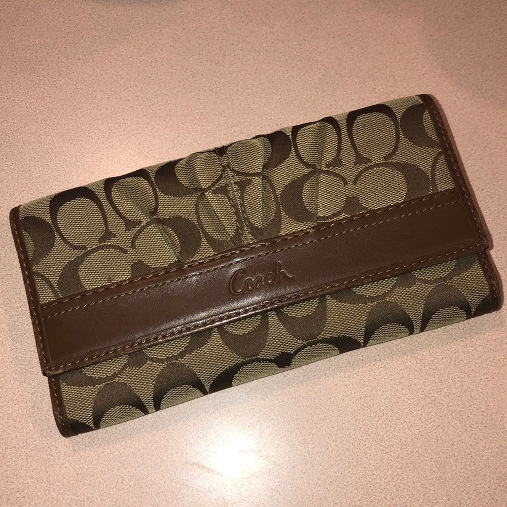 Coach brown signature logo leather wallet/clutch